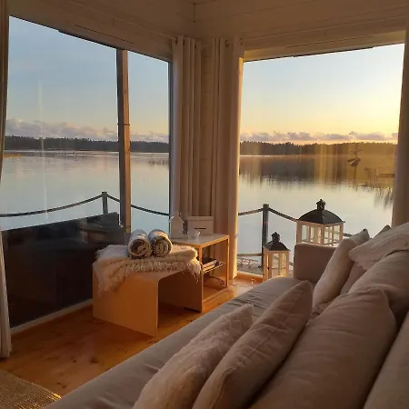 Saunaboat Haikara * קירקונומי